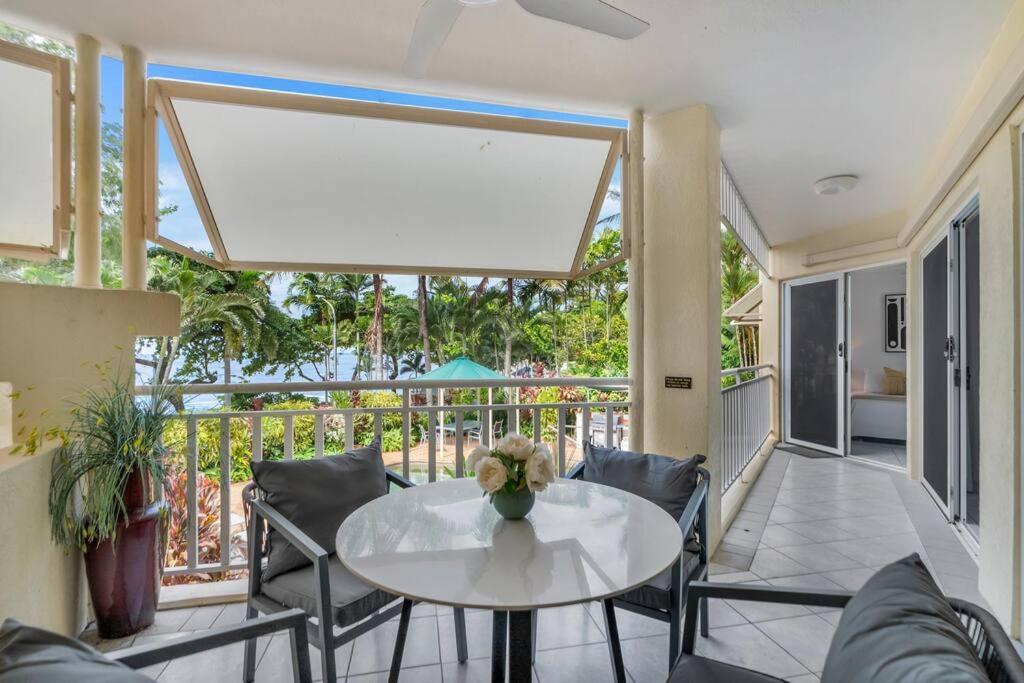Apartment 'seashells' A Tropical Beachfront Escape