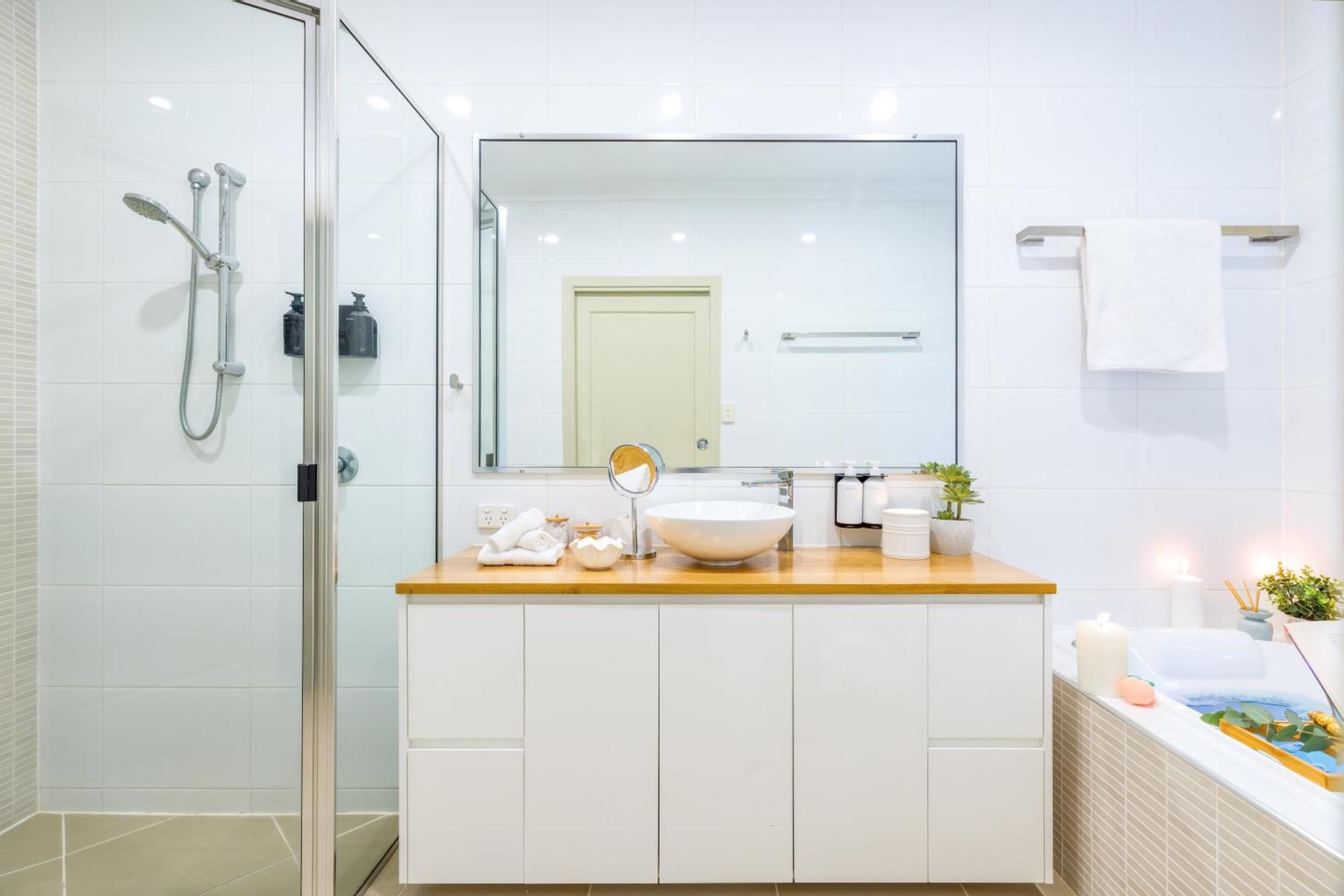 Holiday home Private Luxury Haven With Suv Hire, Pool, Near Marina