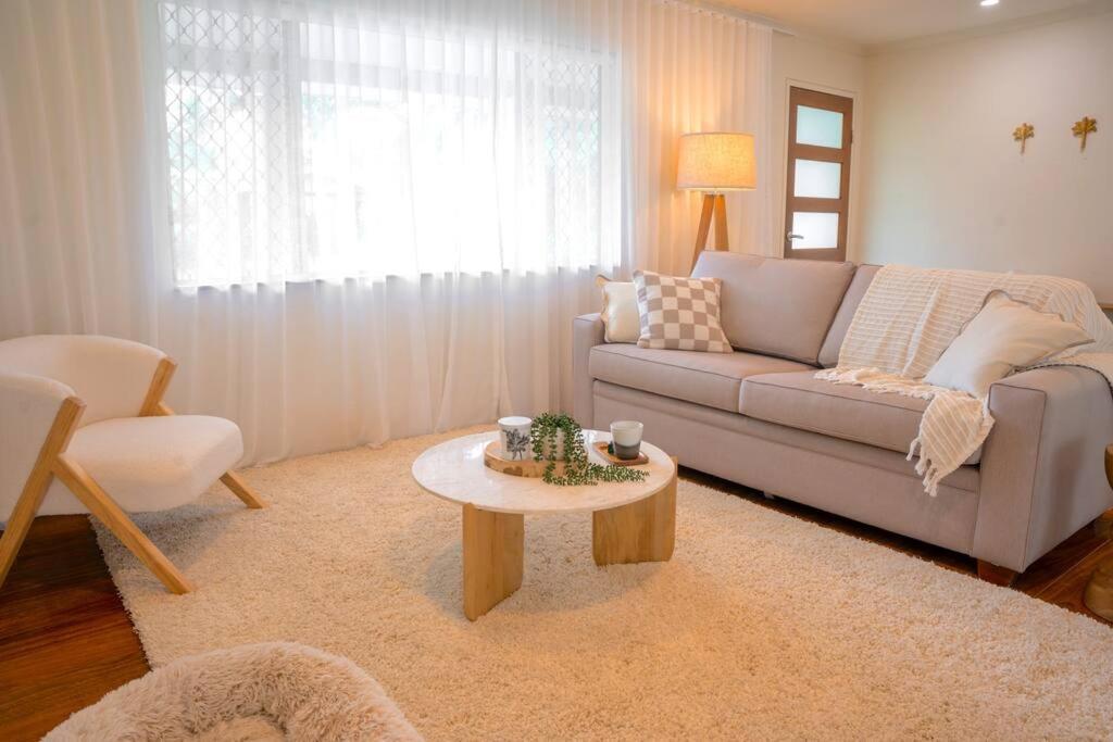 Holiday home Four Palms, 8 Min Walk To Beach- Pet Friendly