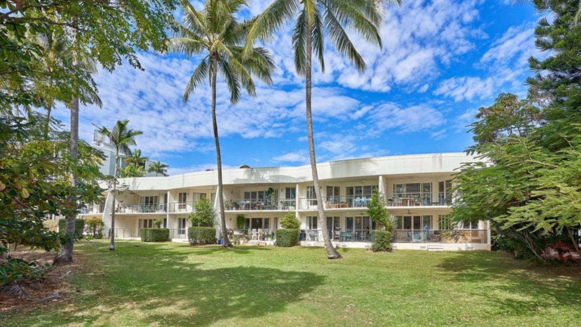The Summit - Trinity - Ocean Views !! Holiday home