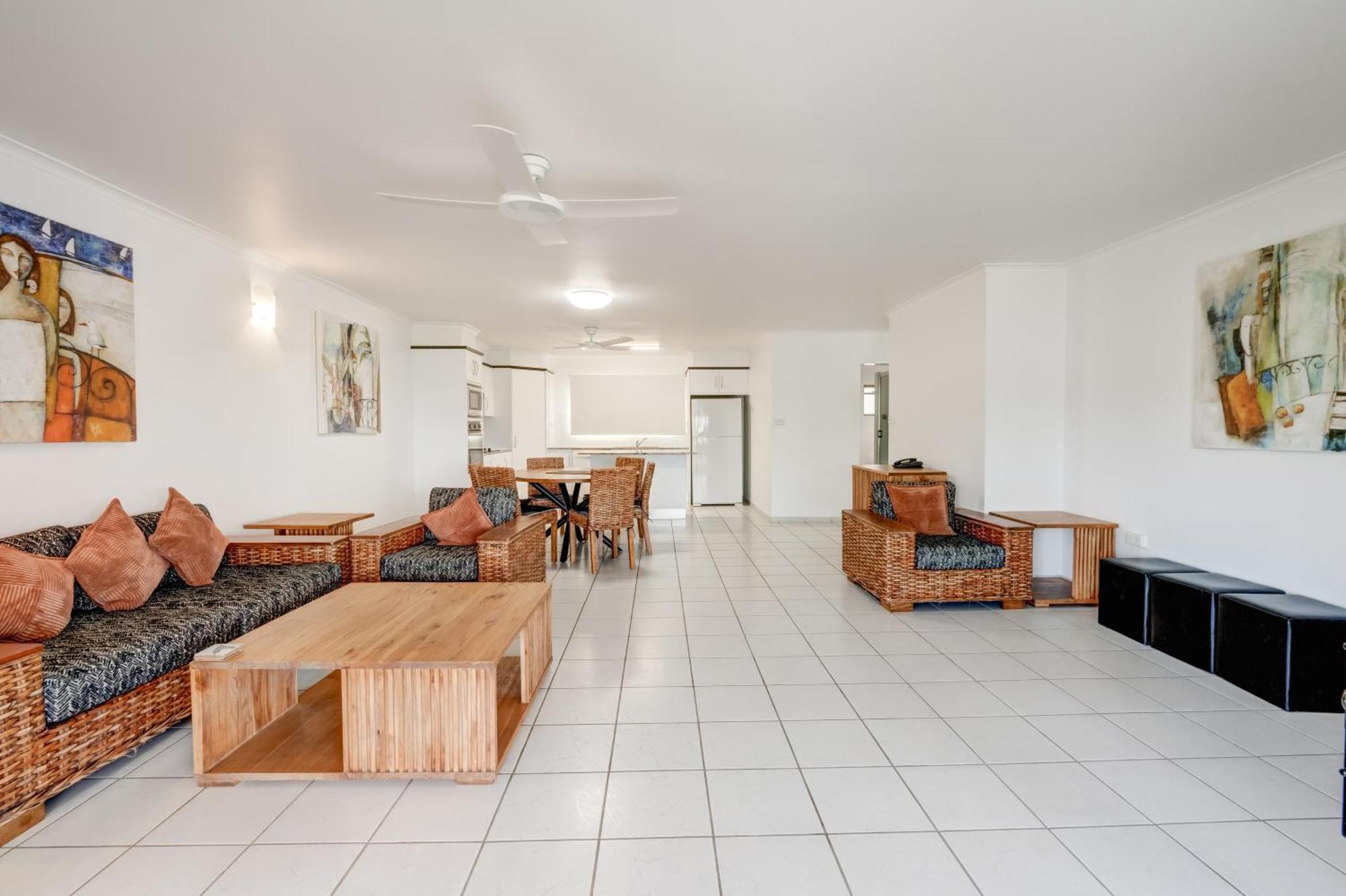 Roydon Beachfront 4*
