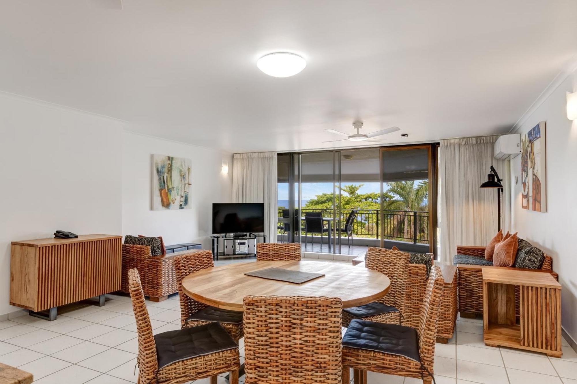 Roydon Beachfront Aparthotel