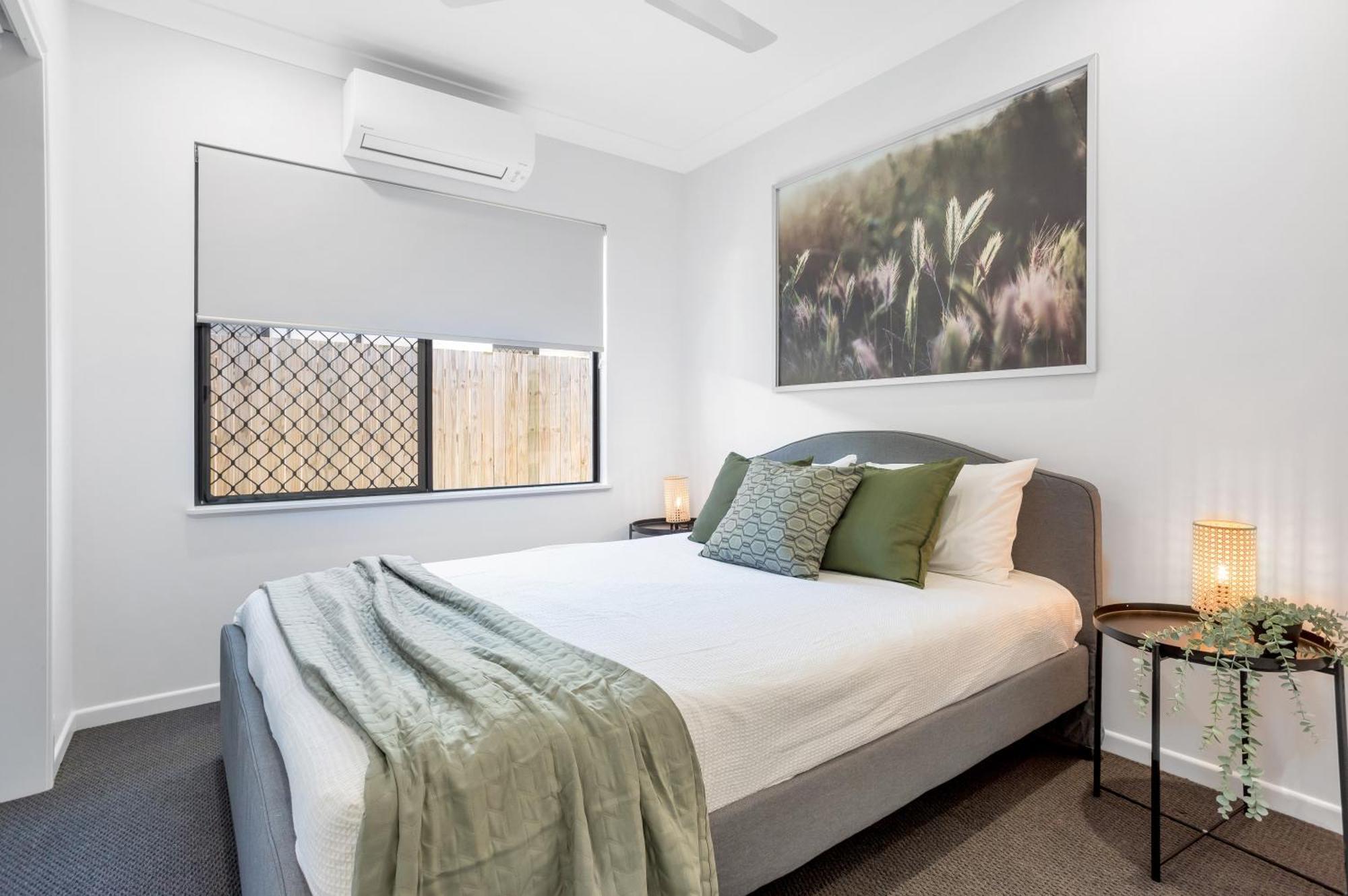 Trinity 4br Modern Getaway With Spa, Pet Friendly