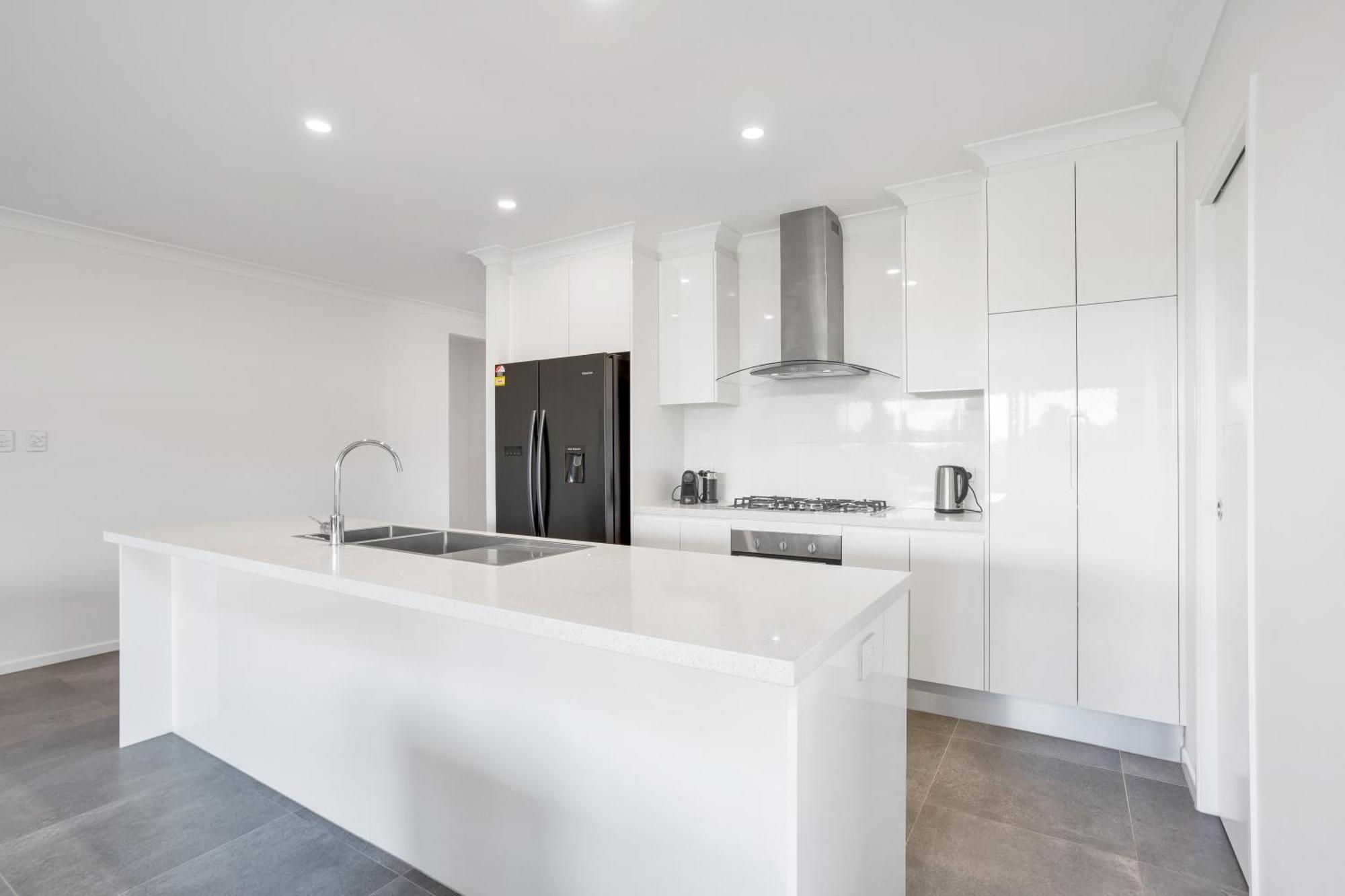 Trinity 4br Modern Getaway With Spa, Pet Friendly * Trinity Beach
