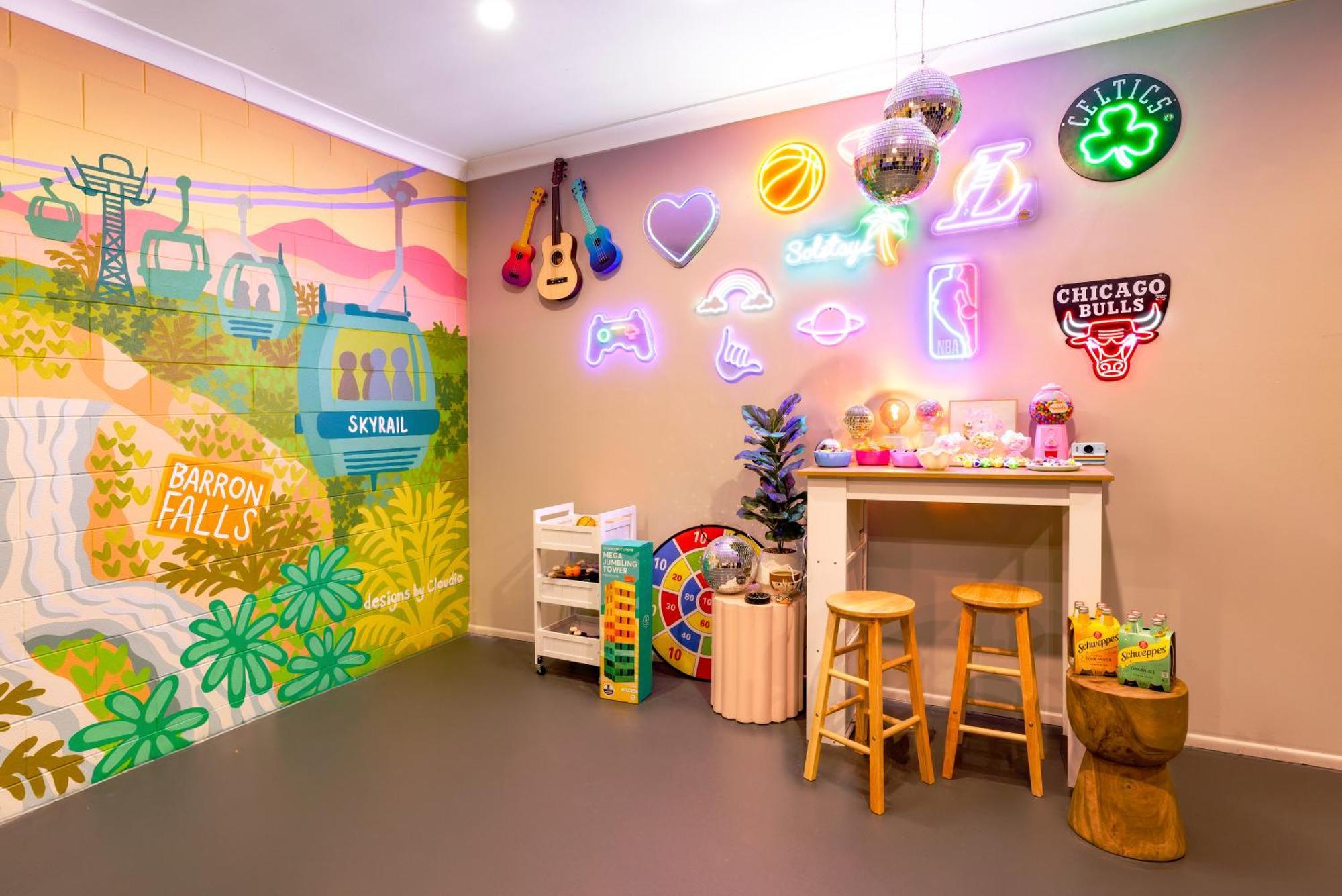 Spacious Family Fun With Suv Hire, Games, Full Kitchen