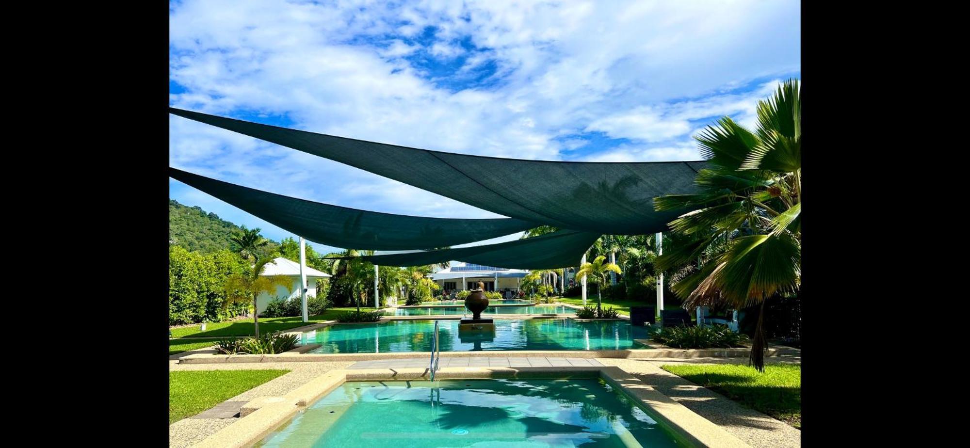 Tropical Vibes - Northern Beaches Cairns Apartment