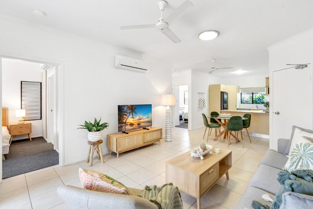 Trinity Hideaway - Trinity * Trinity Beach