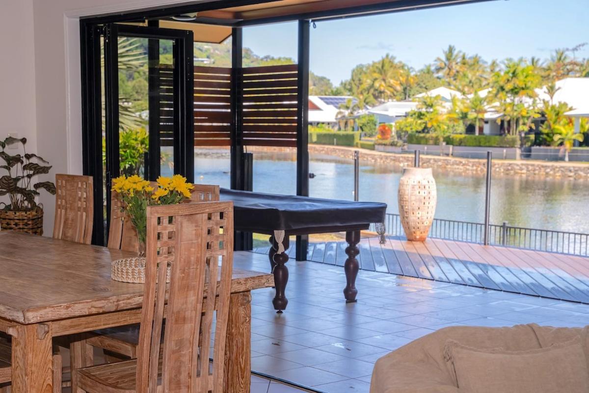 Holiday home House, Stroll To & Cafes- Pets Welcome Trinity Beach