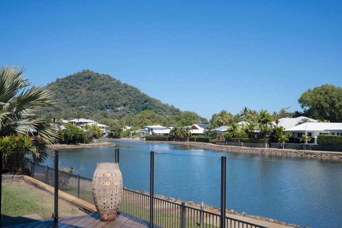 Holiday home House, Stroll To & Cafes- Pets Welcome *