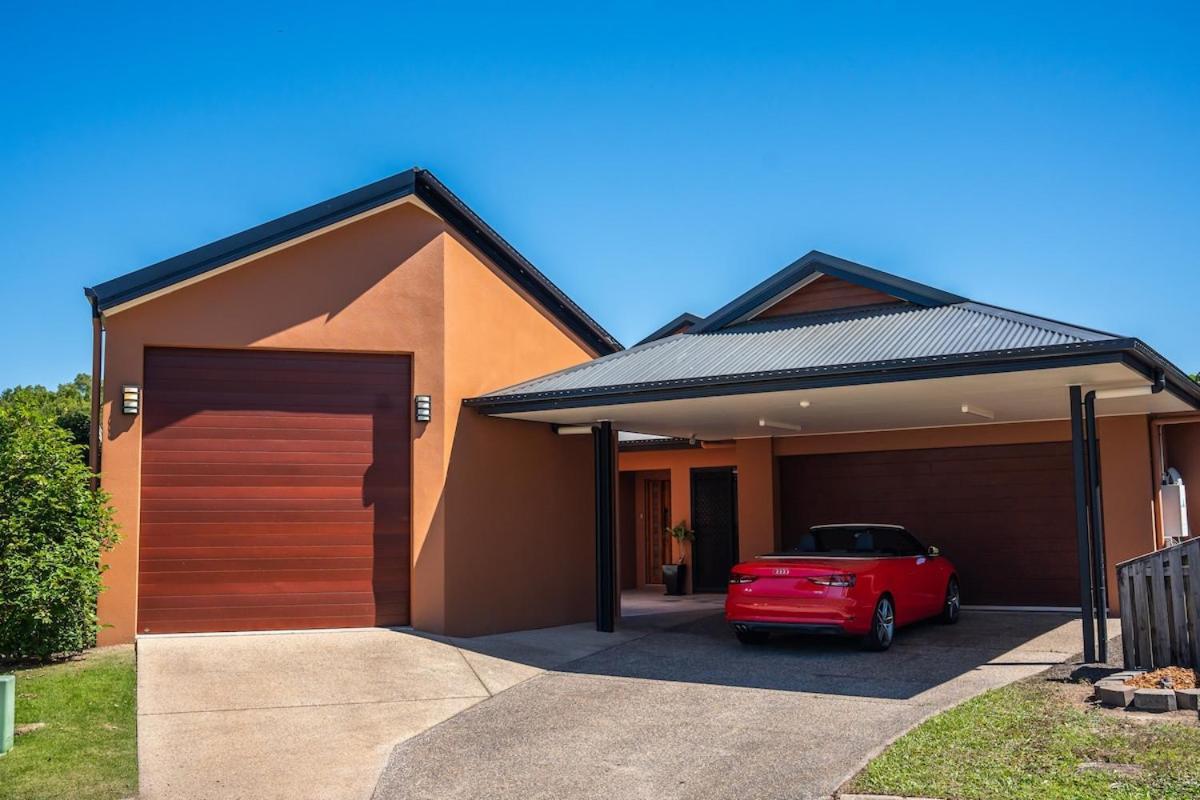 House, Stroll To & Cafes- Pets Welcome Holiday home