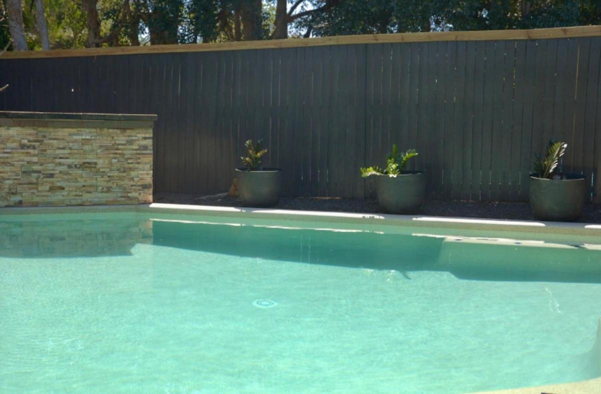 House, Stroll To & Cafes- Pets Welcome *