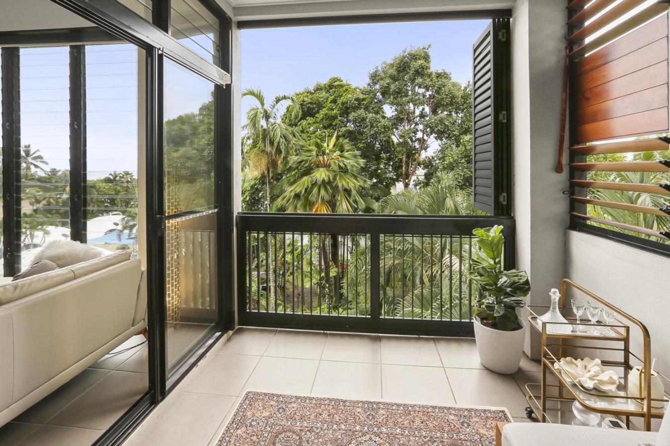 Ocean Horizons With Coral Sea Views Trinity Beach