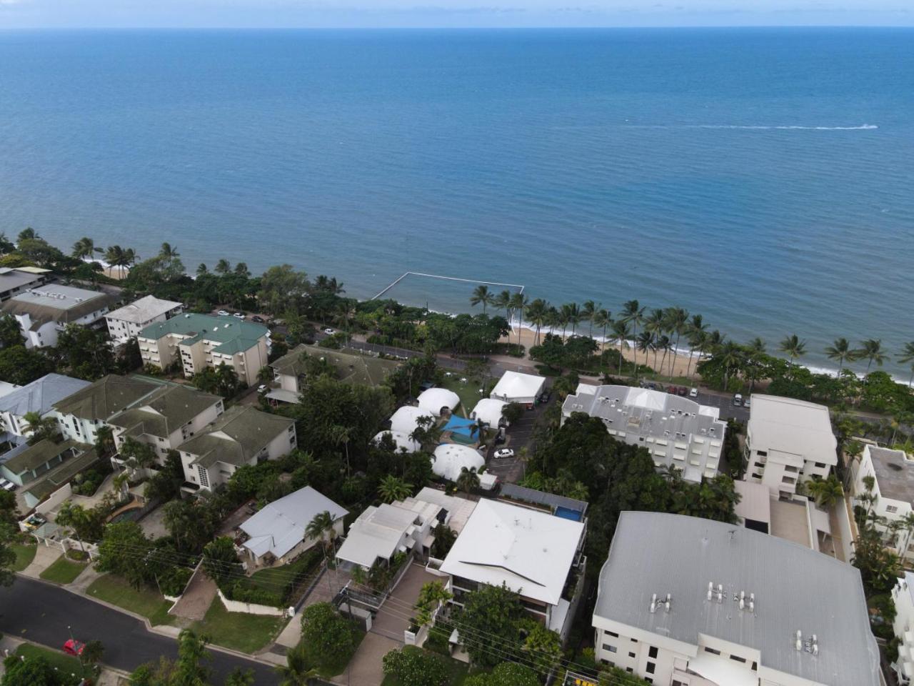 Ocean Horizons With Coral Sea Views Apartment *