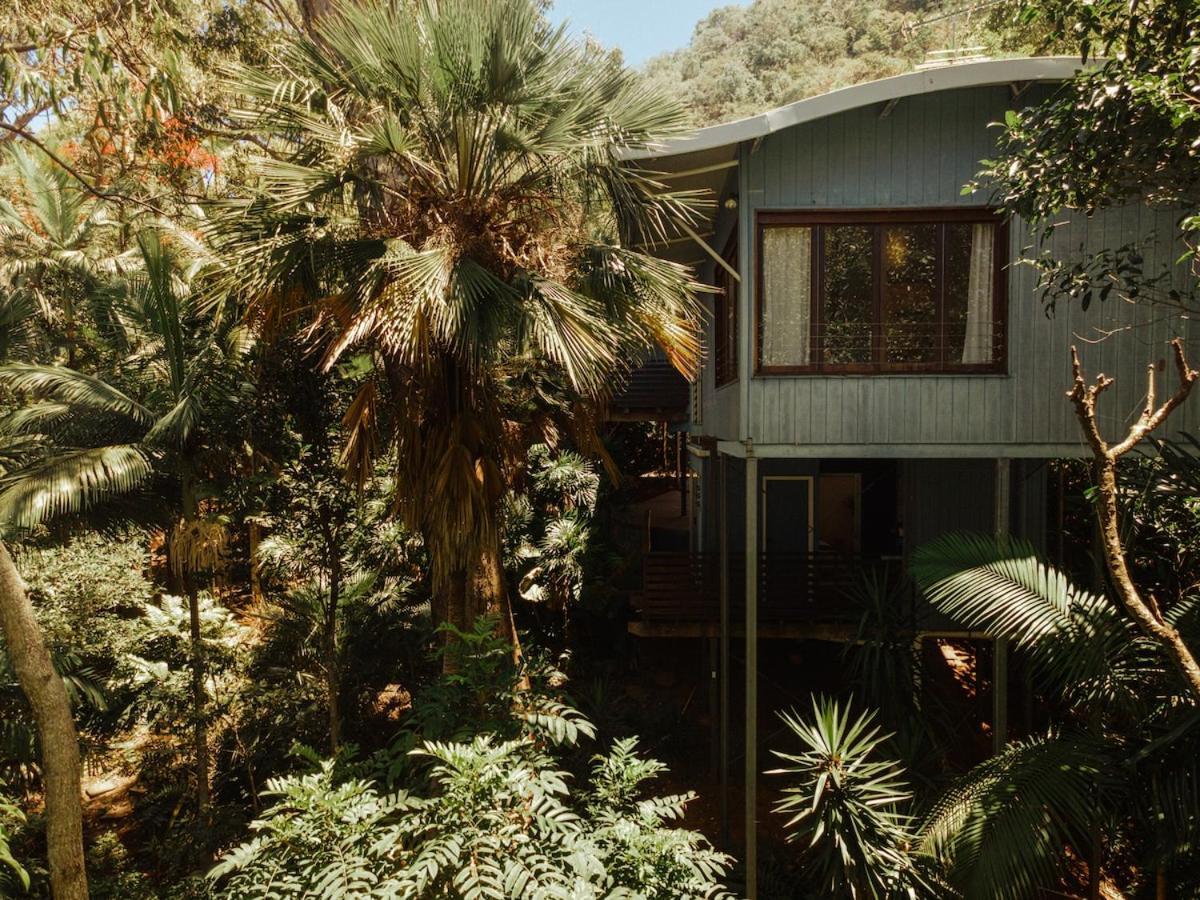 Reinwood Retreat - A Nestled In The Treetops Of A Rainforest Trinity Beach