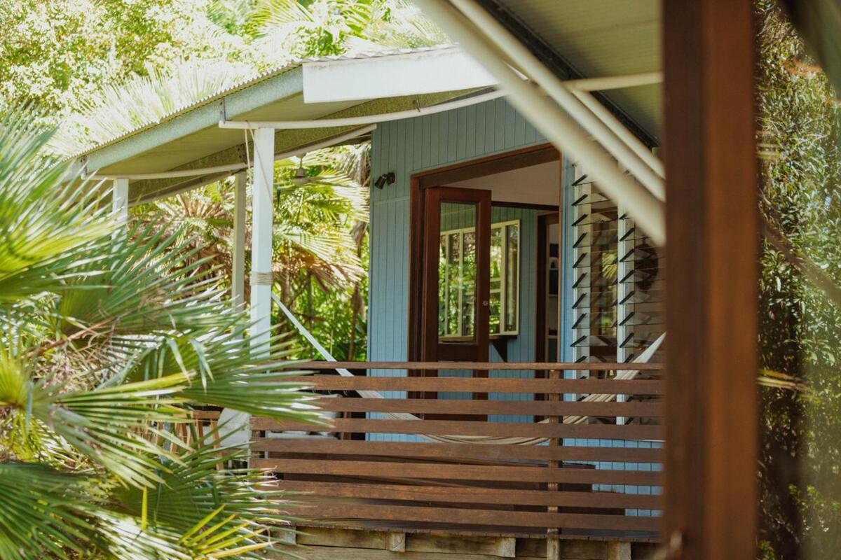Reinwood Retreat - A Nestled In The Treetops Of A Rainforest Holiday home