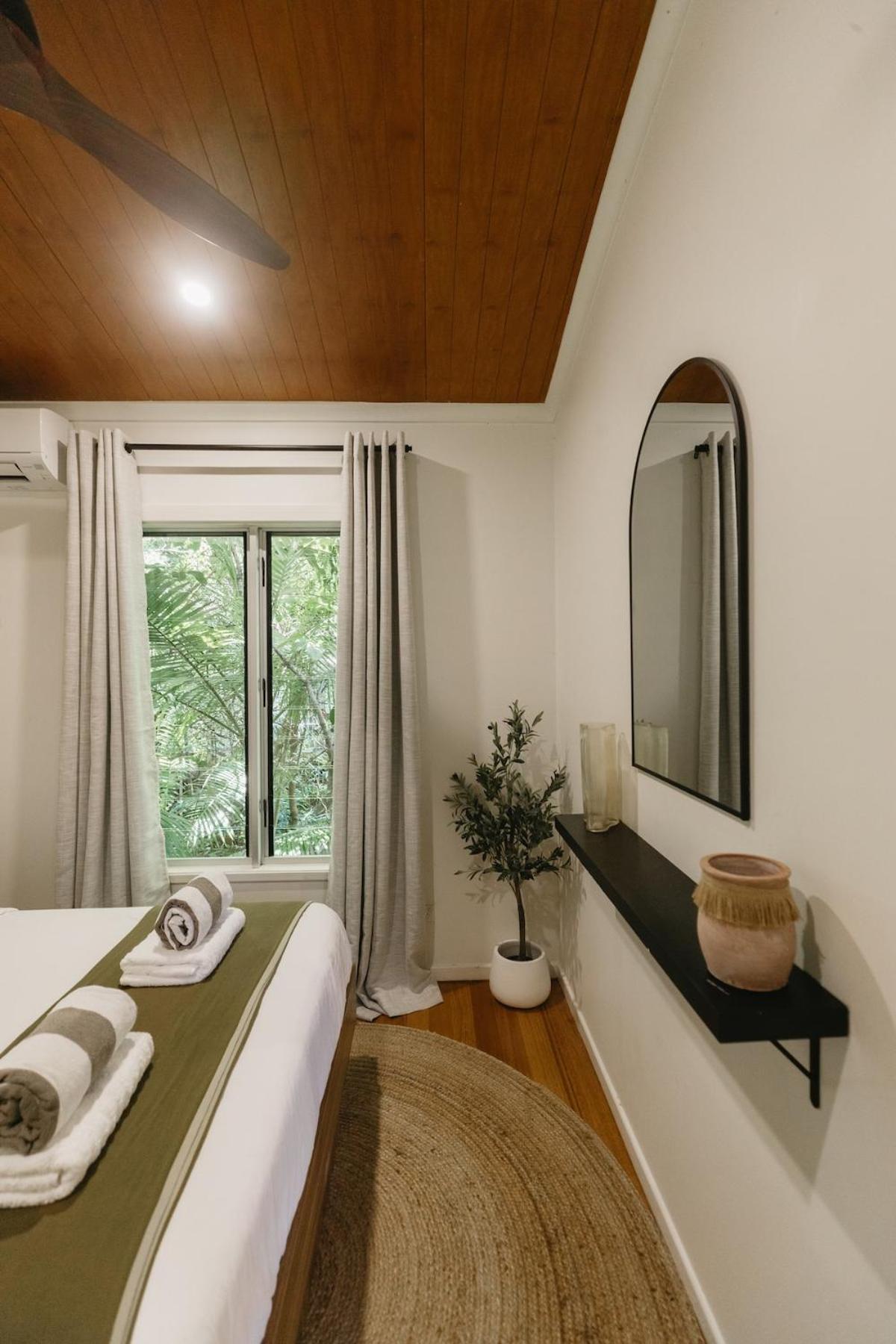 Holiday home Reinwood Retreat - A Nestled In The Treetops Of A Rainforest *