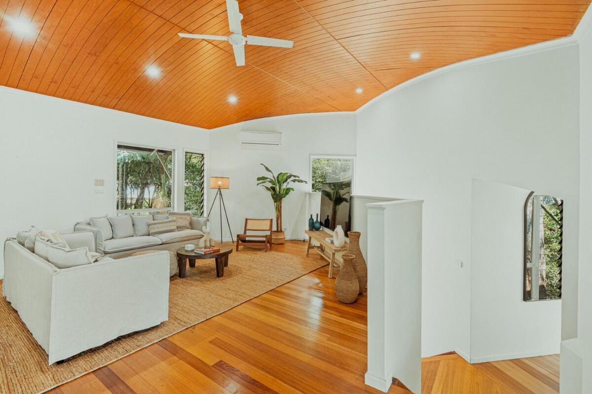 Holiday home Reinwood Retreat - A Nestled In The Treetops Of A Rainforest Trinity Beach