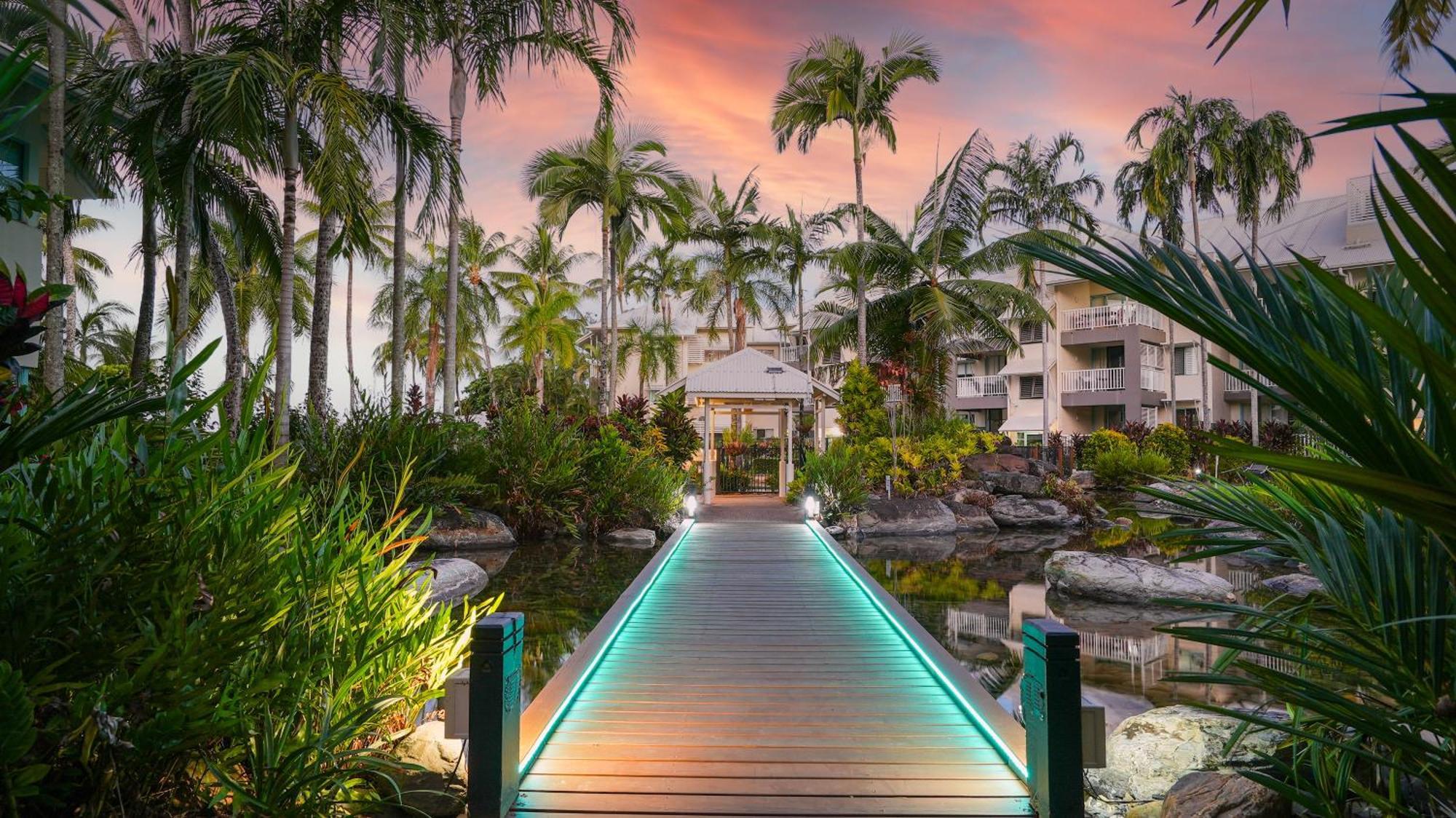 Aparthotel Coral Sands Beachfront