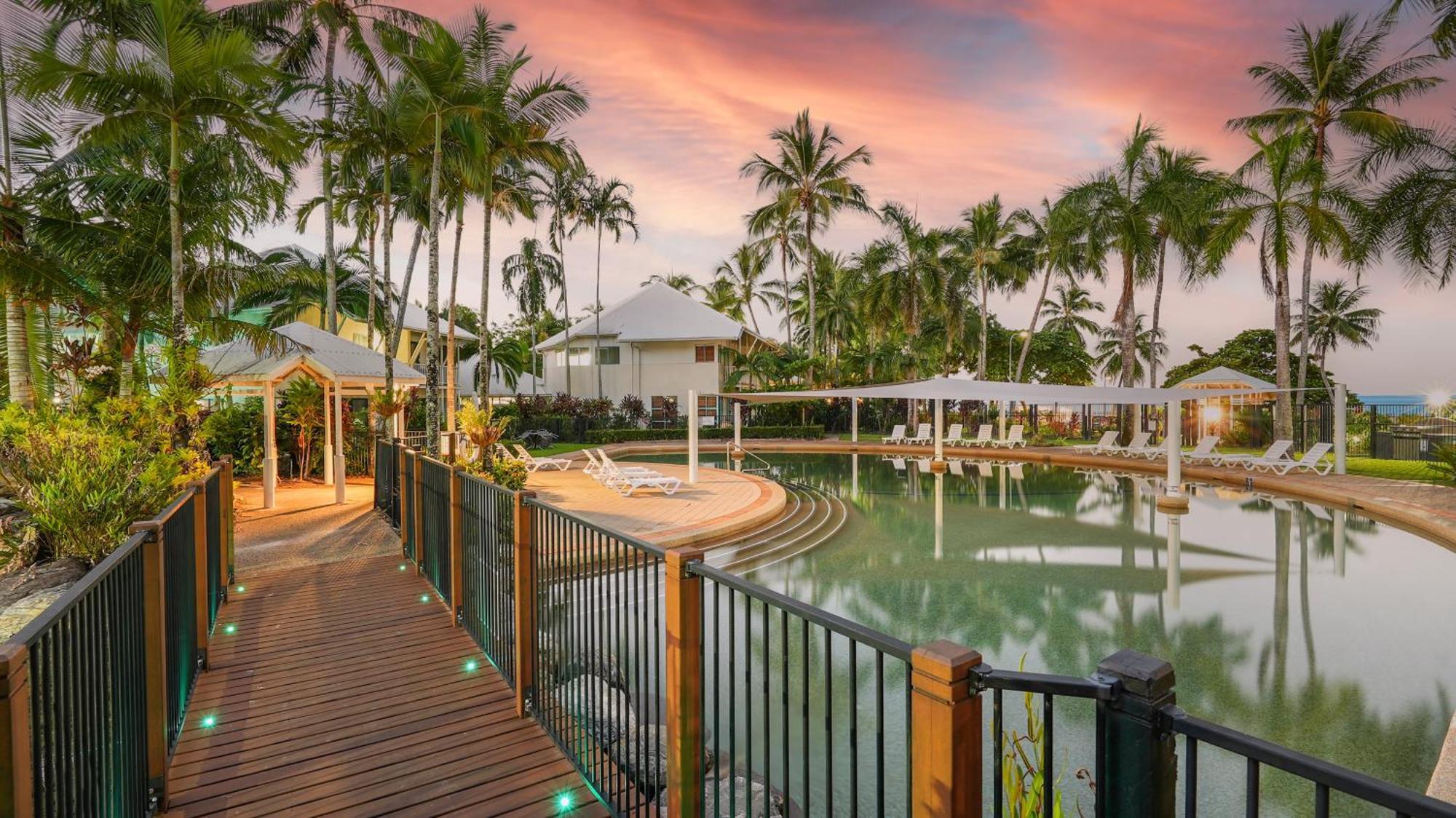 Aparthotel Coral Sands Beachfront Trinity Beach