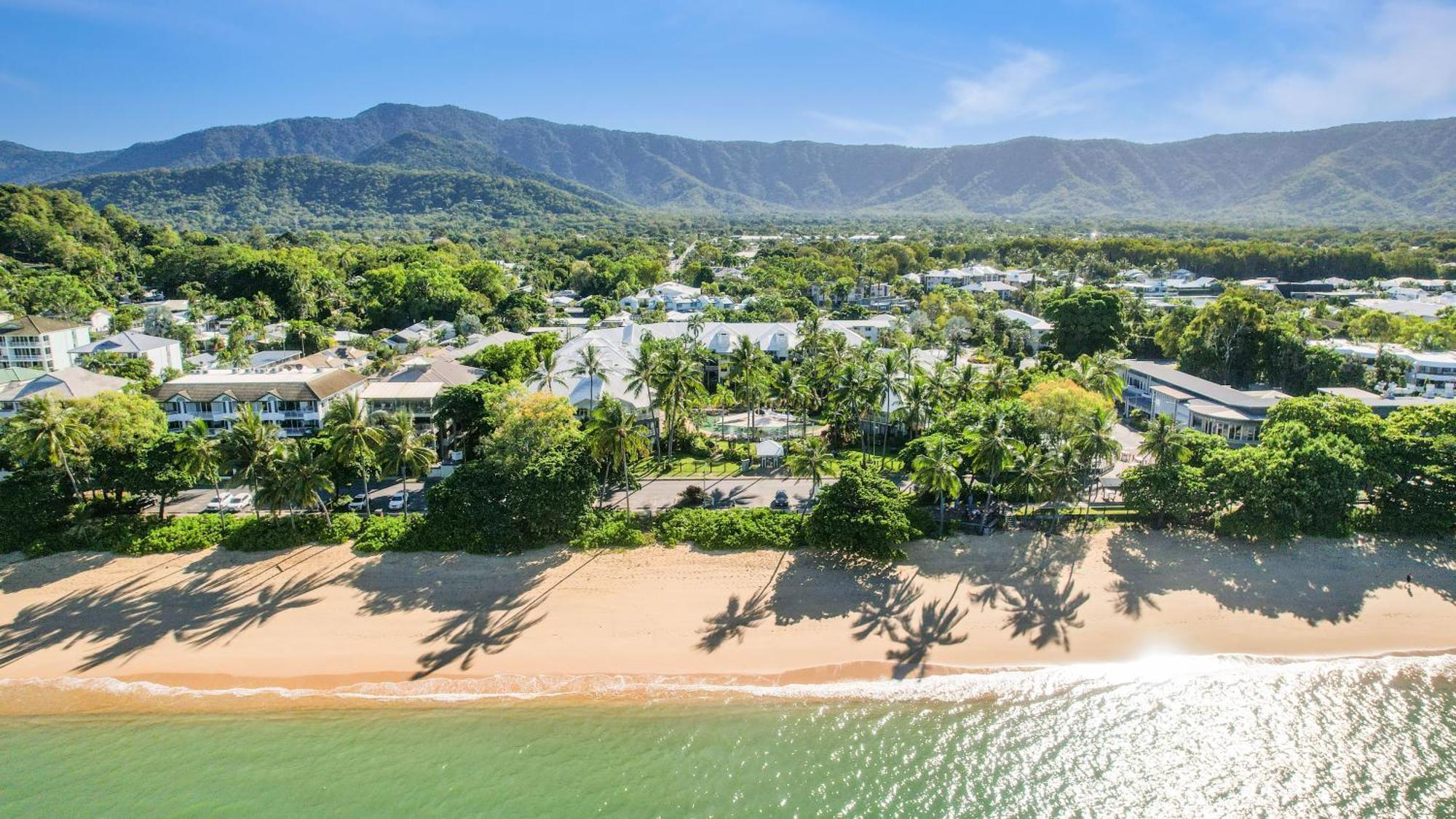 Coral Sands Beachfront Aparthotel