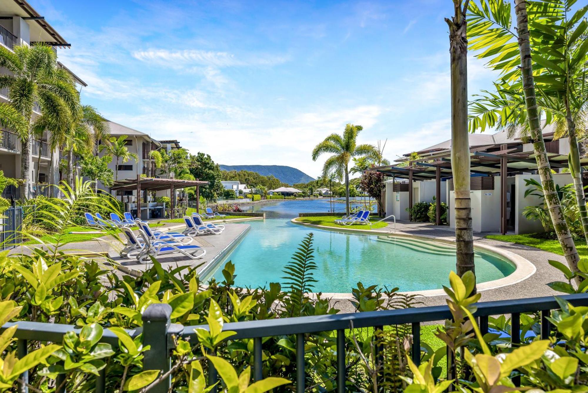 Tropical Haven - Blue Lagoon Apartment *