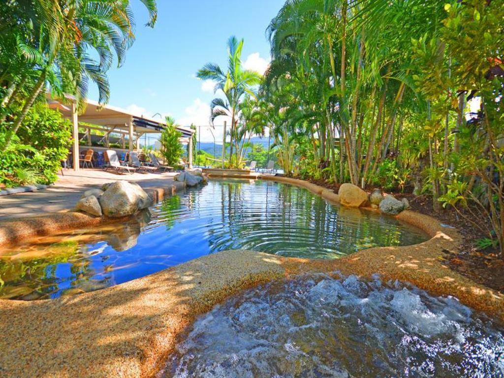Absolute Beachfront With Million Dollar Views *