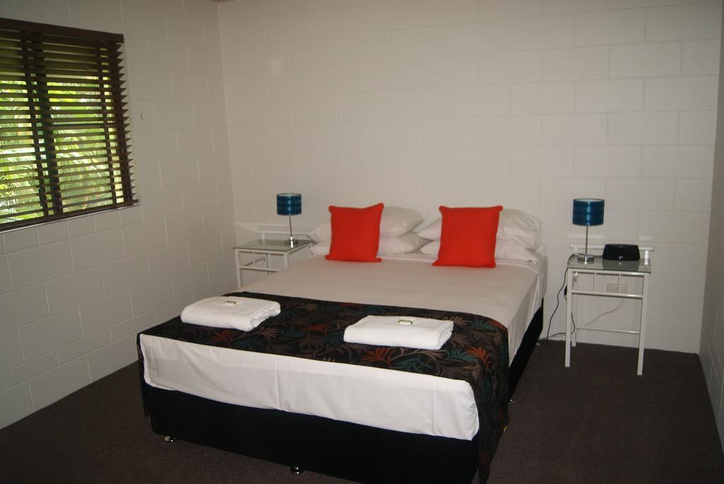 Aparthotel Castaways Trinity 3*