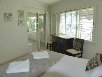 Trinity Waters Boutique Beachfront 4*