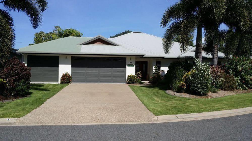 Eden Trinity Lagoon Front House * Trinity Beach