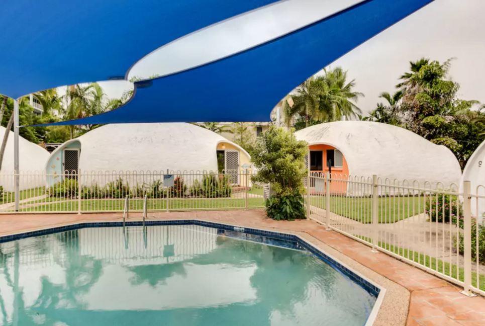 Iglu By The Sea 6 Beachfront Sleep 6 * Trinity Beach