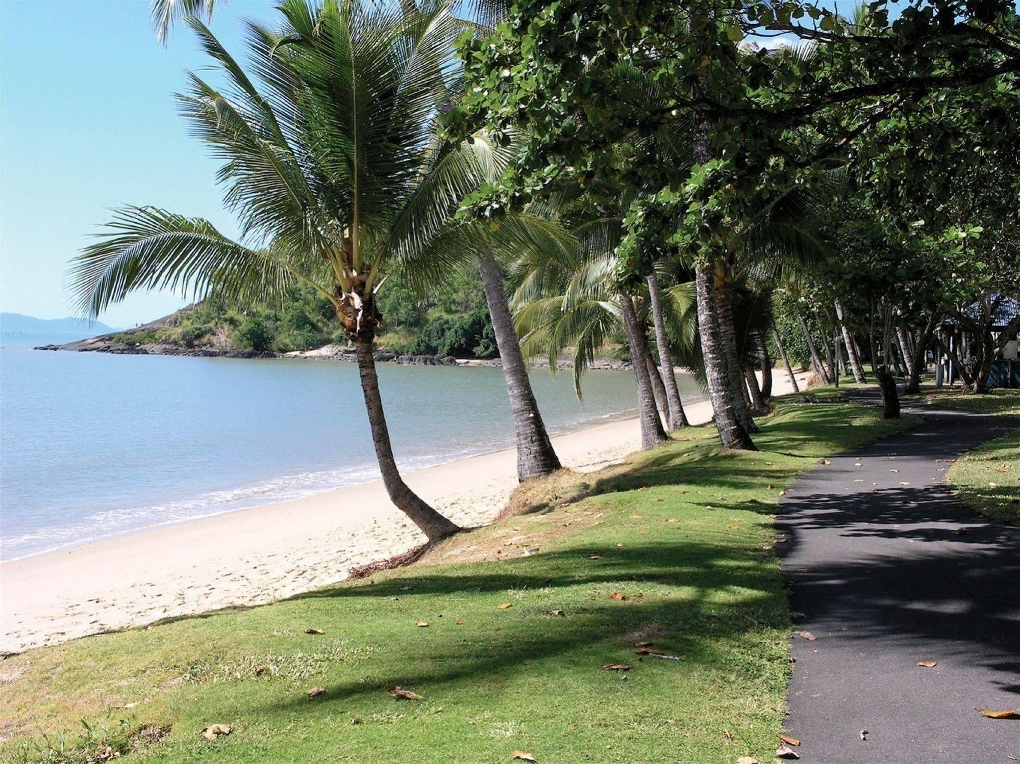 Aparthotel Trinity Waters Boutique Beachfront 4*