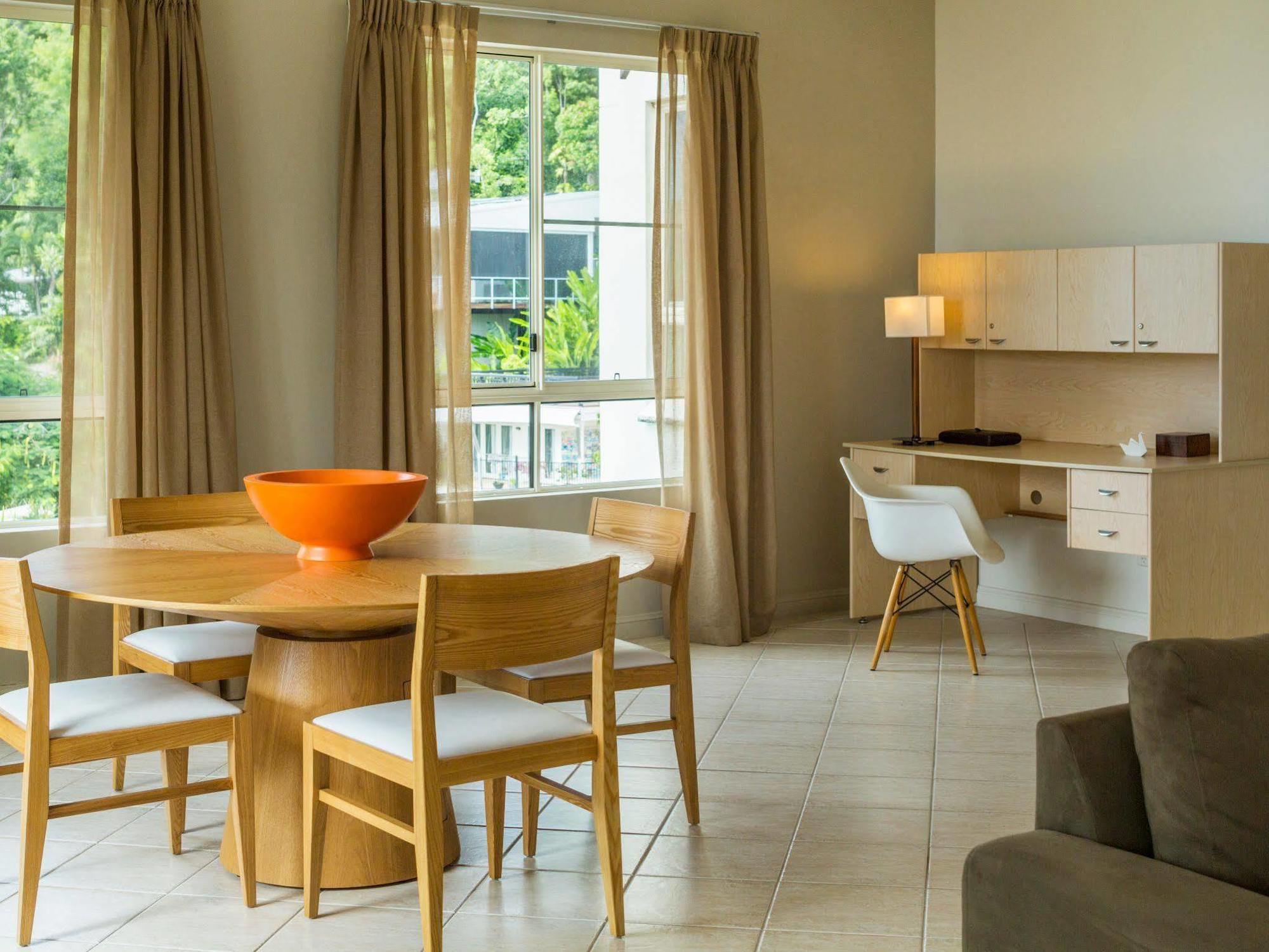 Sea Change Beachfront Aparthotel