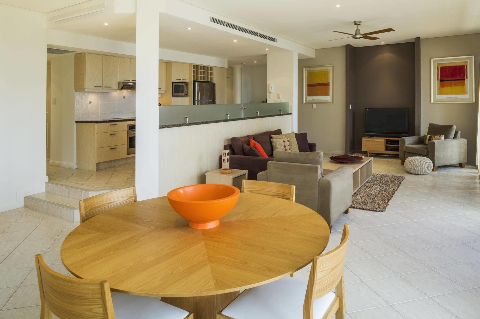 Aparthotel Sea Change Beachfront 5*