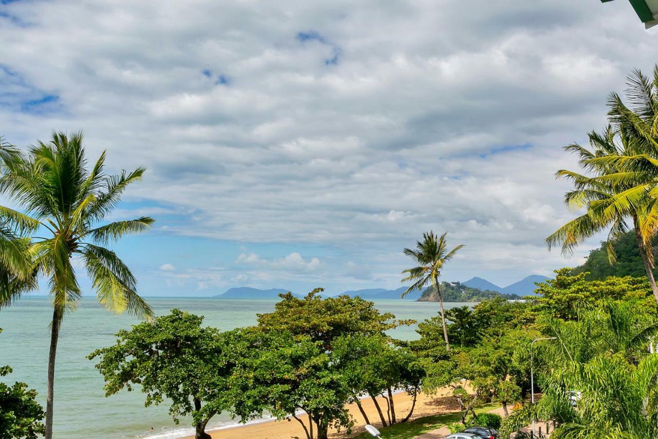 Aparthotel Roydon Beachfront Trinity Beach