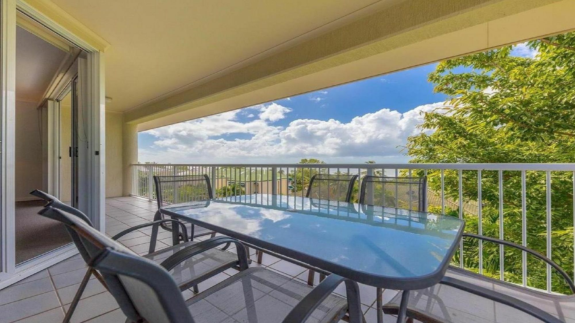 Apartment Pacific Gold