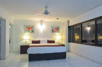 Aparthotel Roydon Beachfront 4*