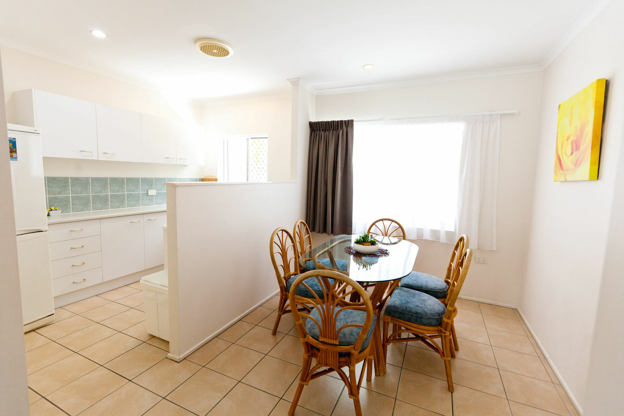 Trinity Pacific Aparthotel 4*