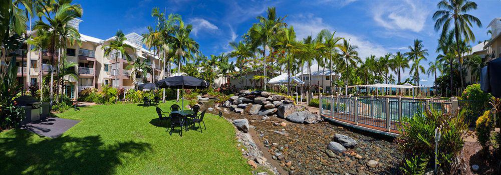 Aparthotel Coral Sands Beachfront 4*