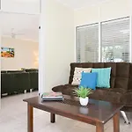 The Beach House 3Br Waterfront Apartment, Own Wifi