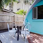 1 Bedroom Famous Beach-Front Dome At Trinity Beach, Sleeps 4