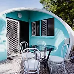 1 Bedroom Famous Beach-Front Dome At Trinity Beach, Sleeps 4