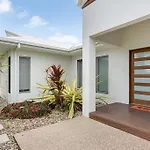 Laguna Retreat