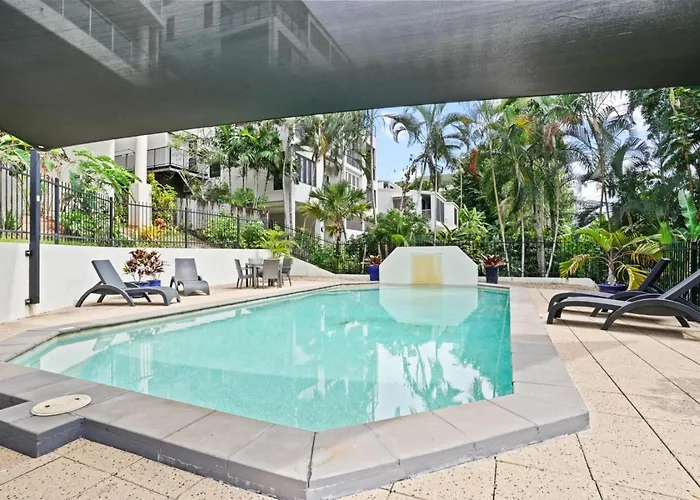 Waves & Wonders Ocean View Apartment