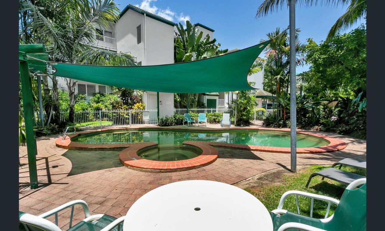 The House 3br Waterfront Apartment, Own Wifi Trinity Beach