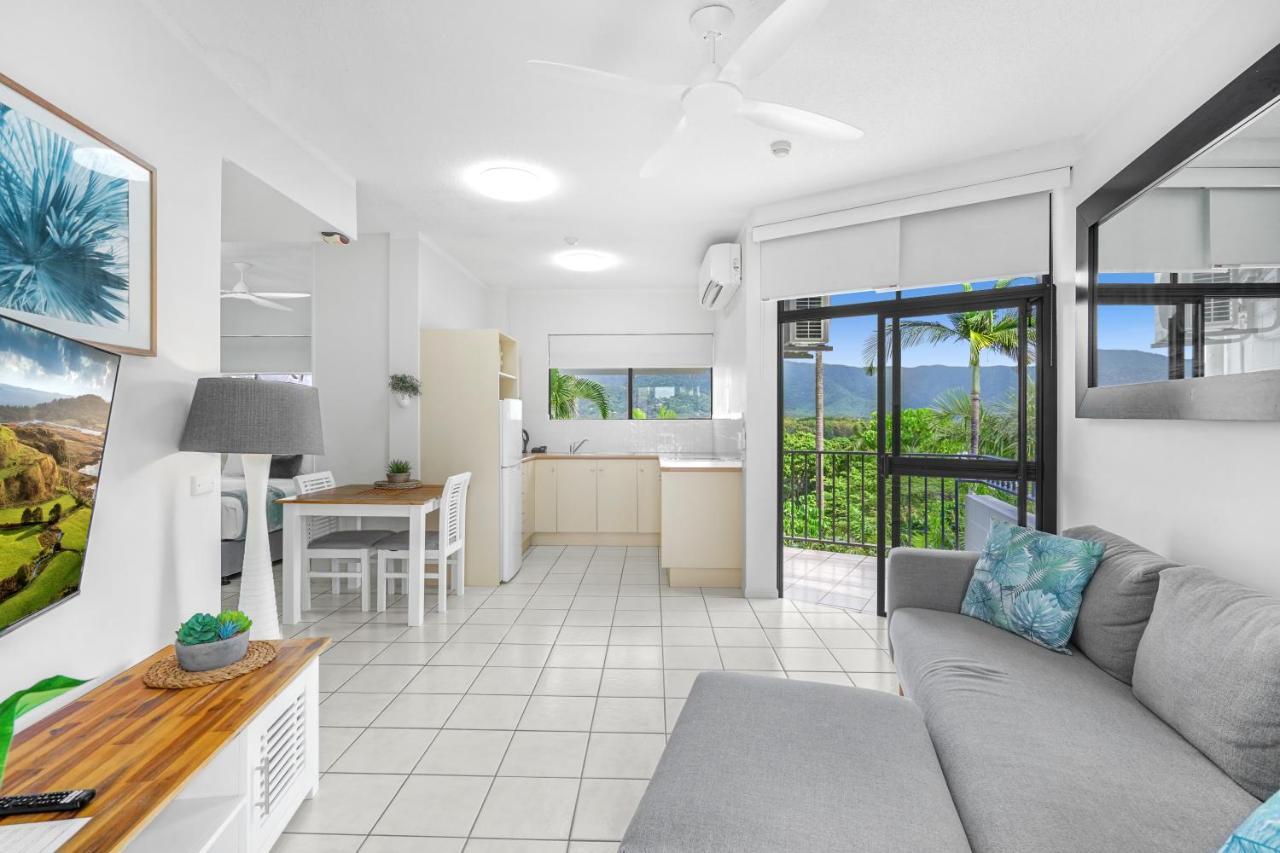 Amaroo At Trinity Aparthotel 4*