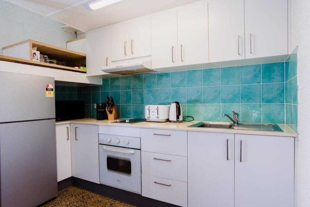 1 Bedroom Famous Beach-front Dome At Trinity Beach, Sleeps 4 Apartment Trinity Beach