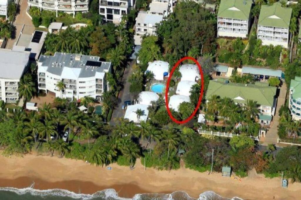 1 Bedroom Famous Beach-front Dome At Trinity Beach, Sleeps 4 Apartment