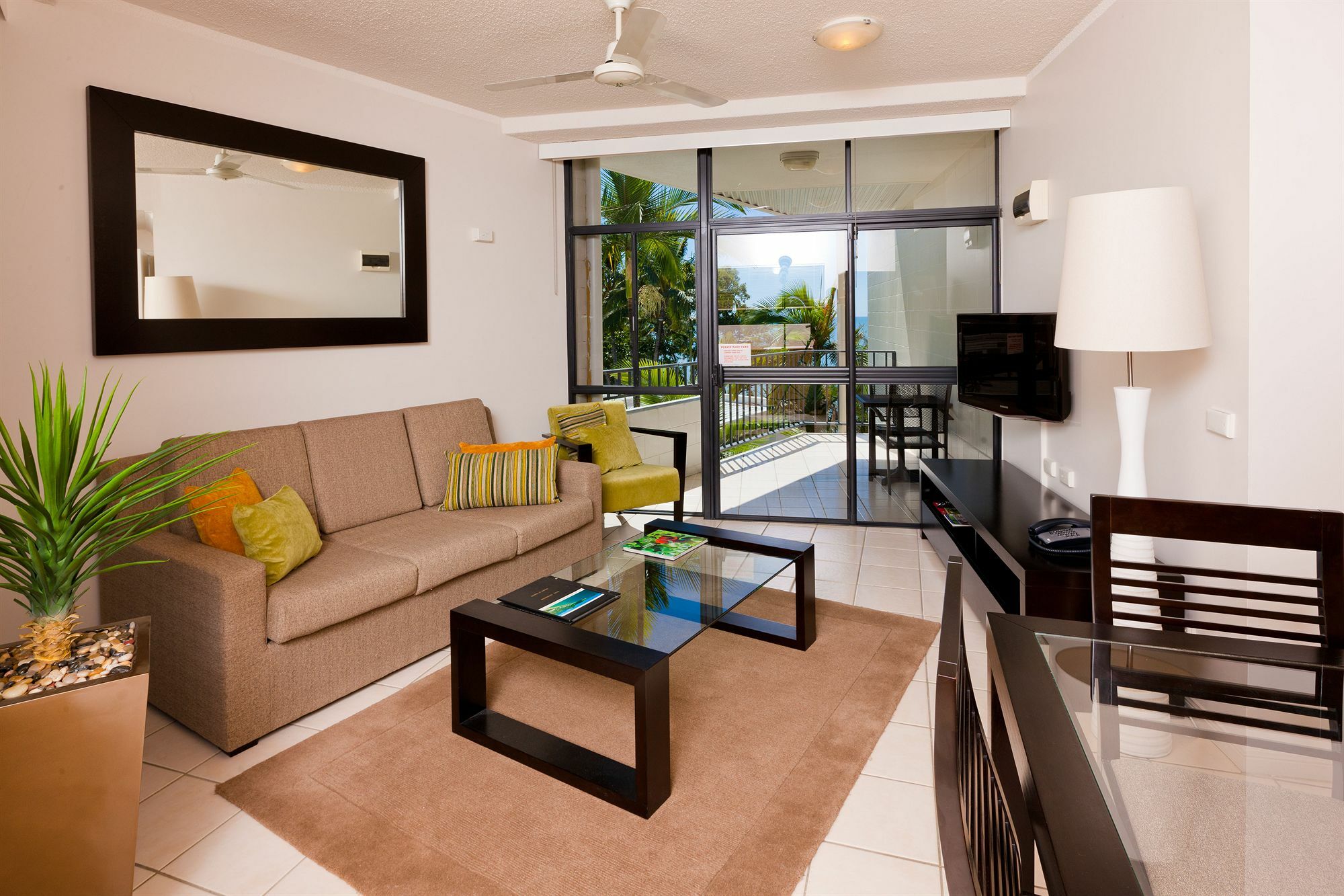Amaroo At Trinity Aparthotel 4*
